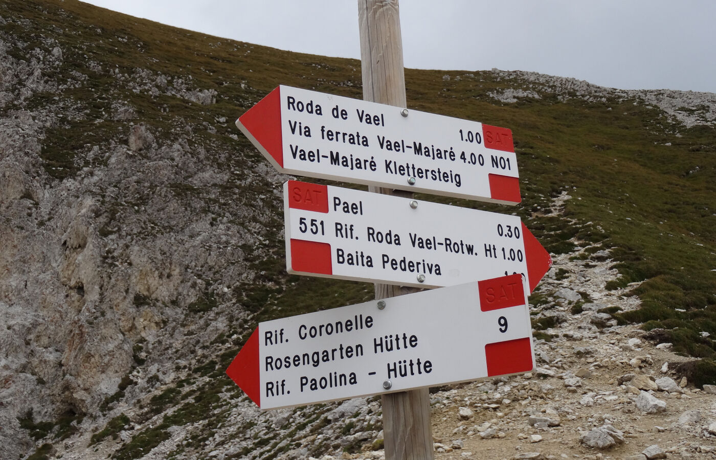 Auf dem Vajolonpass im Rosengarten